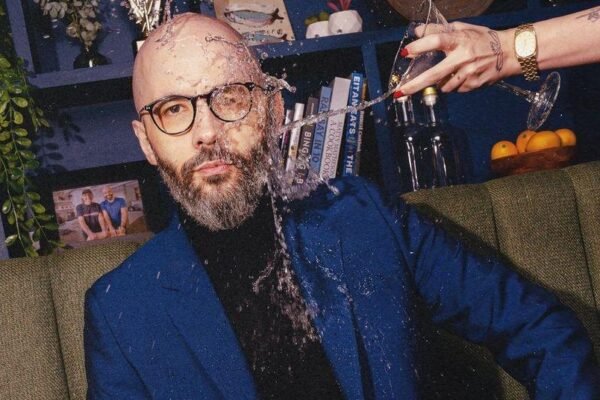 Andrew Rea、Eater、Vox Media による新しいポッドキャスト、In the Booth with Babish の紹介