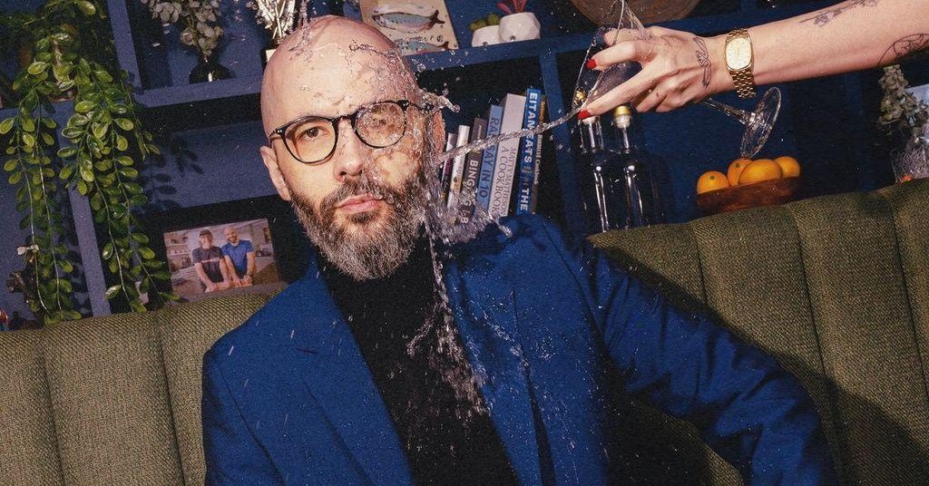 Andrew Rea、Eater、Vox Media による新しいポッドキャスト、In the Booth with Babish の紹介